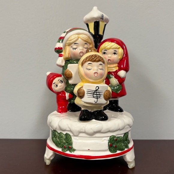 Vintage Brinn's Christmas Kid Carolers by Lamp post Silent Night Hear Video - Picture 17 of 17